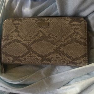 Thirty One Jewell Wallet